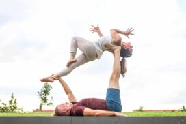 summerschool acroyoga